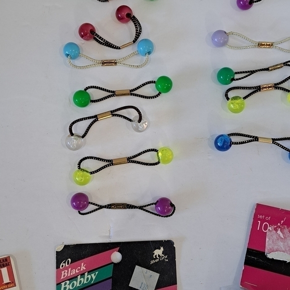 Vintage Lot of Hair Accessories Snap Cover Rollers Bobby Pins Hair Ties - Picture 6 of 9